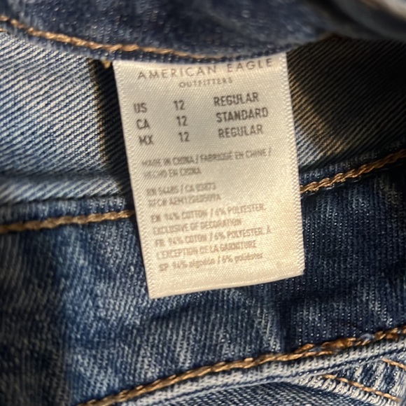 American Eagle Mom Jeans - Picture 2 of 2